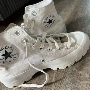 Women’s size 7.5 converse